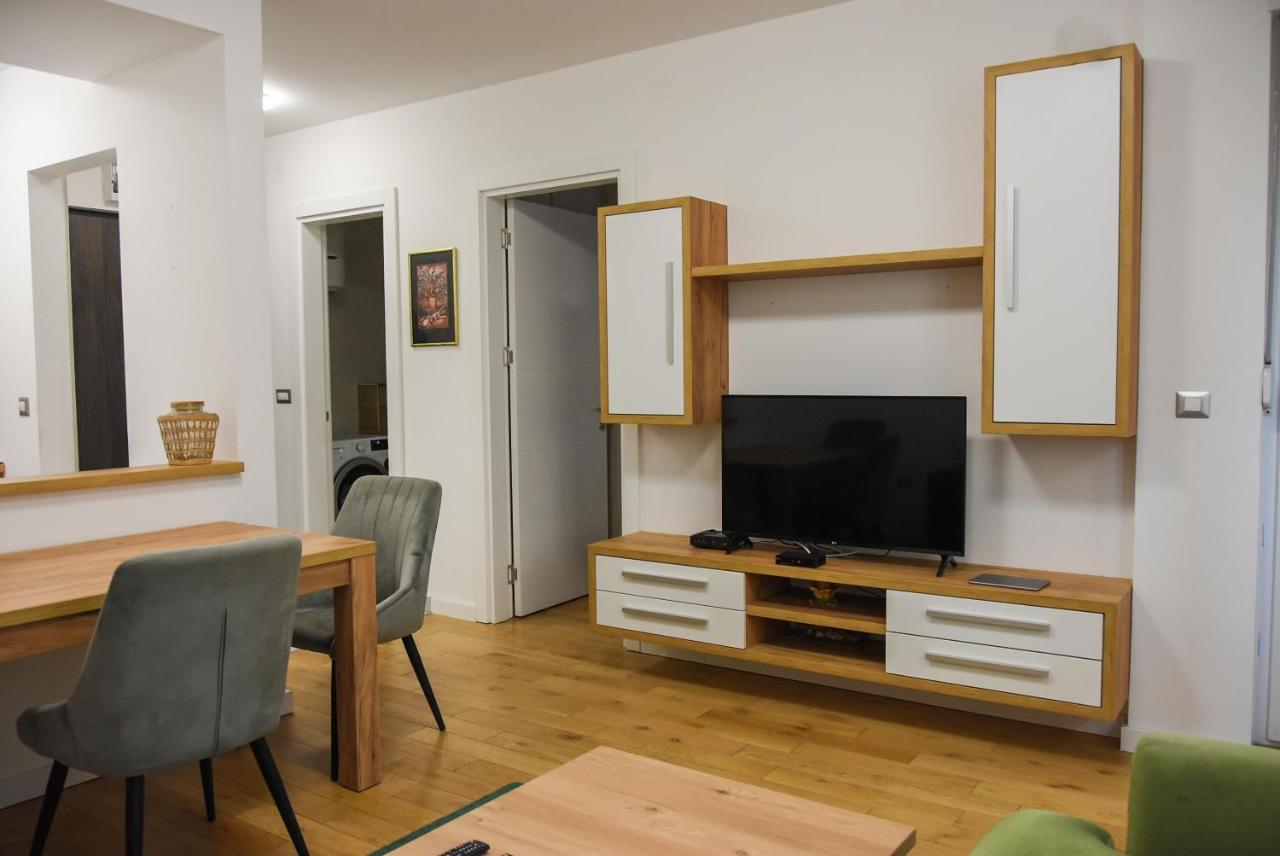 Apartment Barcelona Zemun Belgrade エクステリア 写真