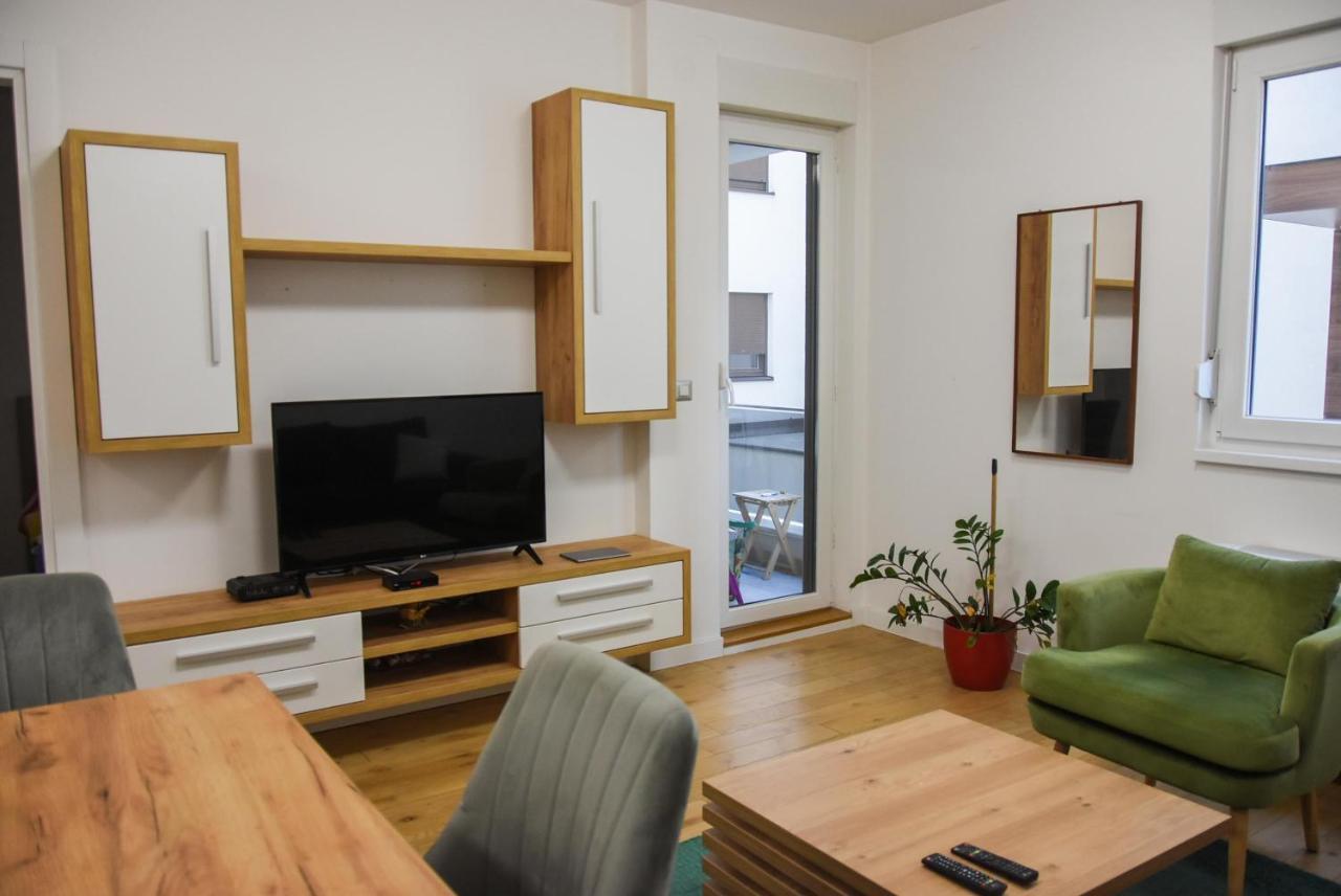 Apartment Barcelona Zemun Belgrade エクステリア 写真